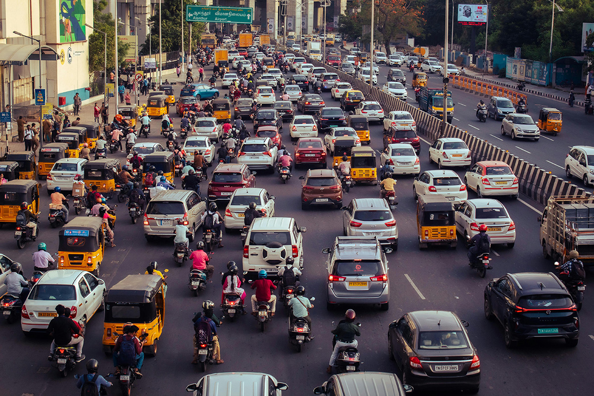 Cum rezolvăm traficul din București?